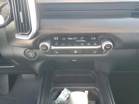 Used 2025 MAZDA CX-50 AWD 2.5 Hybrid w/ Premium Pkg image 39