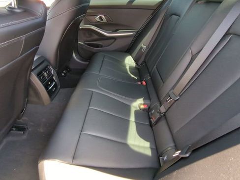Used 2025 BMW 330i Sedan w/ Convenience Package RWD image 17