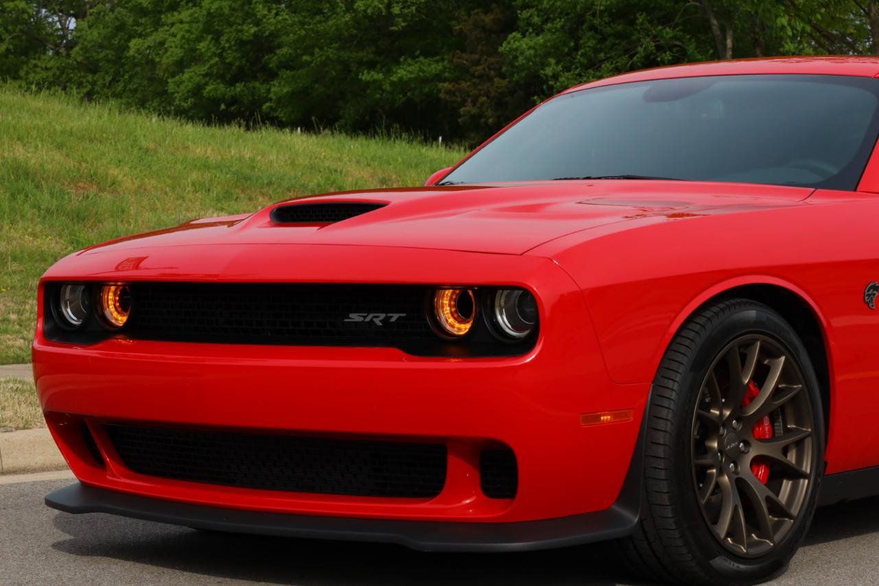 Used 2017 Dodge Challenger SRT Hellcat RWD image 17