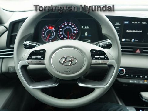 Certified 2023 Hyundai Elantra SEL image 9