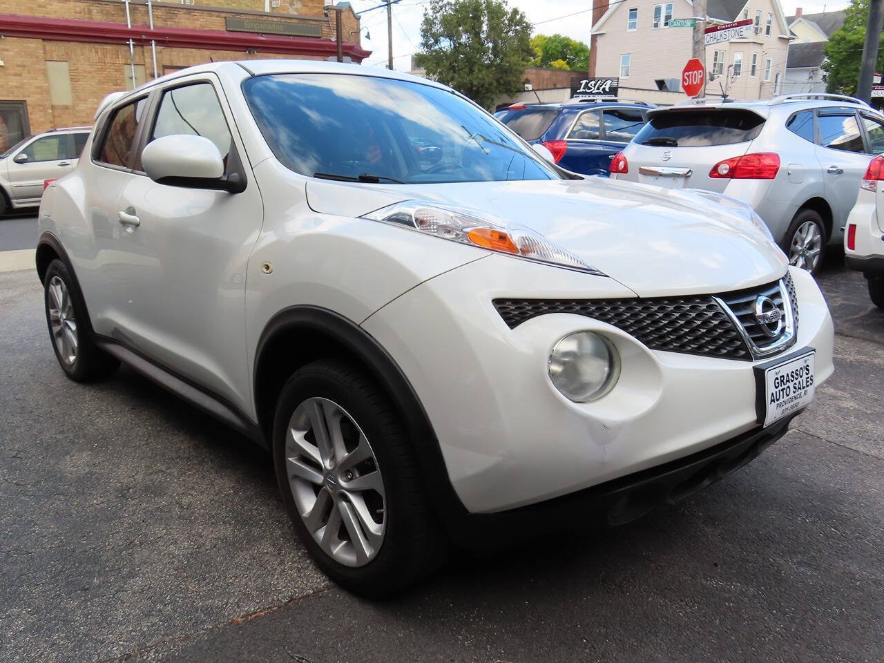 Used 2013 Nissan Juke SL AWD/4WD image 2