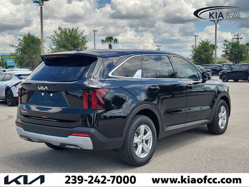New 2026 Kia Sorento LX FWD image 6