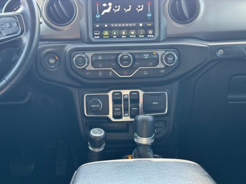 Used 2021 Jeep Wrangler Unlimited Sport AWD/4WD image 15