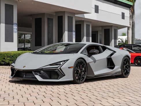Used 2024 Lamborghini Revuelto AWD/4WD image 34