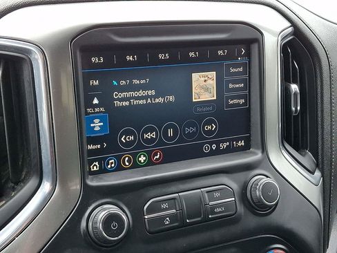 Used 2021 Chevrolet Silverado 1500 LT AWD/4WD image 17