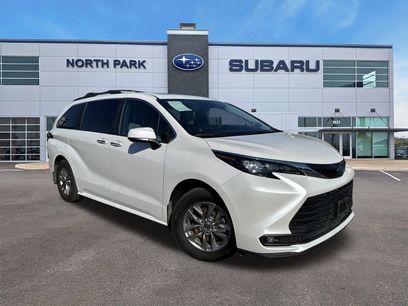 Used 2025 Toyota Sienna XLE