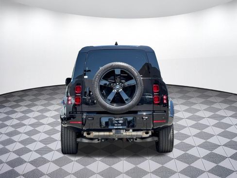 Used 2024 Land Rover Defender 110 X-Dynamic SE AWD/4WD image 9