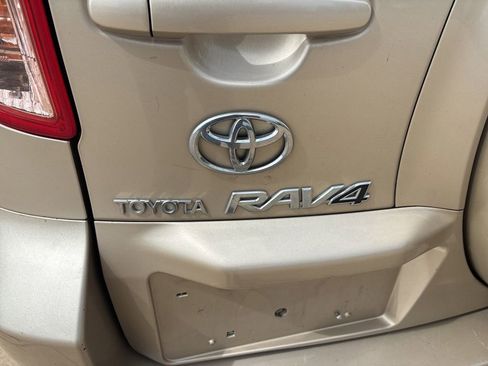 Used 2008 Toyota RAV4 Limited AWD/4WD image 23
