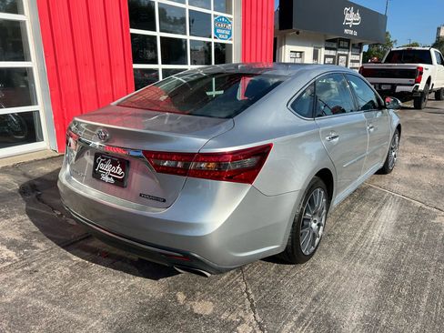 Used 2016 Toyota Avalon Touring image 7