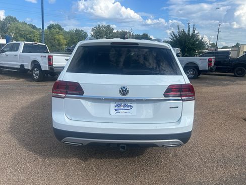 Used 2019 Volkswagen Atlas SE w/ Towing Package AWD/4WD image 3