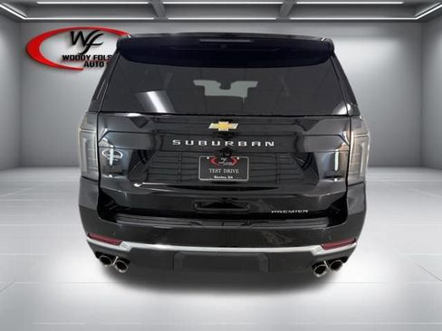 New 2025 Chevrolet Suburban Premier AWD/4WD image 7