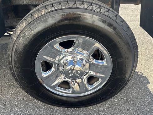 Used 2016 RAM 2500 ST w/ SXT Appearance Group AWD/4WD image 17