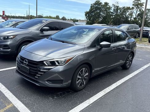 Certified 2023 Nissan Versa SV FWD image 3