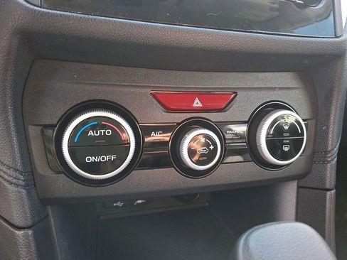 Used 2023 Subaru Crosstrek 2.0i image 17