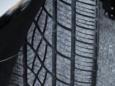 Used 2018 INFINITI Q60 3.0t Luxe image 14