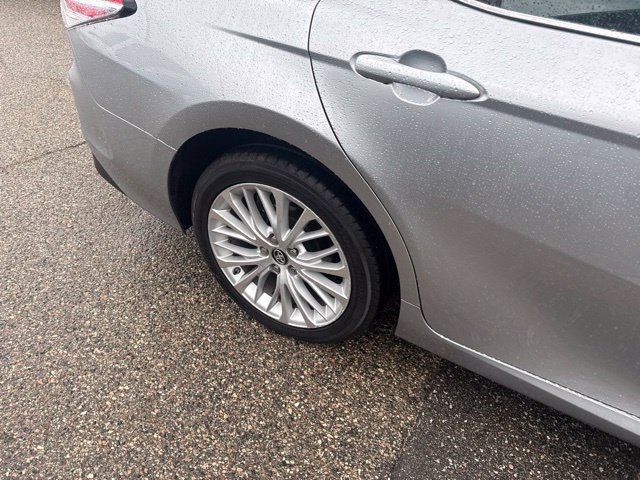 Used 2019 Toyota Camry XLE w/ Driver Assist Package FWD image 4