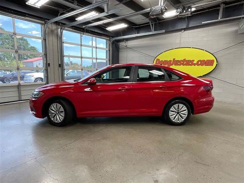 Used 2019 Volkswagen Jetta S w/ Driver Assistance Package FWD image 2
