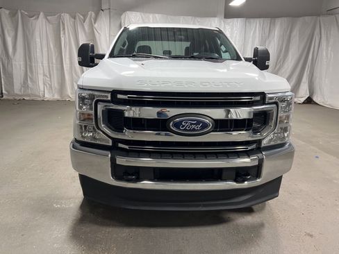 Used 2022 Ford F250 XLT image 2
