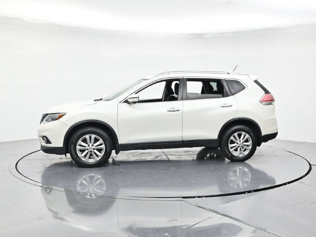 Used 2016 Nissan Rogue SV w/ SV Premium Package AWD/4WD image 6