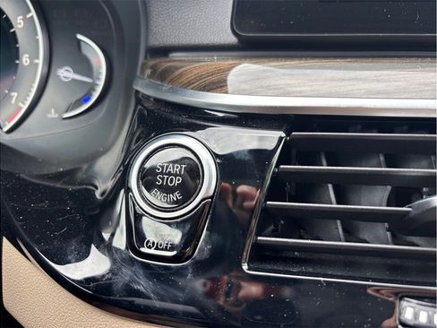 Used 2018 BMW 540i xDrive w/ Premium Package AWD/4WD image 30