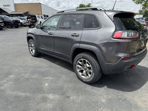 Used 2020 Jeep Cherokee Trailhawk w/ Cold Weather Group AWD/4WD image 4