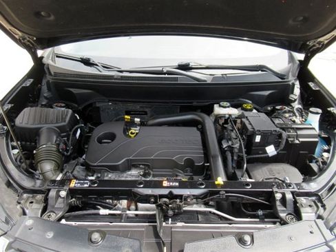 Used 2023 Chevrolet Equinox LT w/ Driver Convenience Package image 7