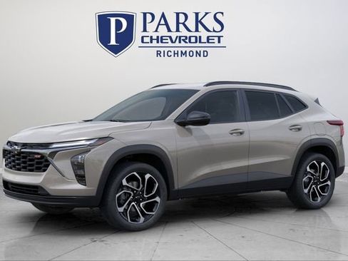 New 2026 Chevrolet Trax RS w/ Driver Confidence Package image 2