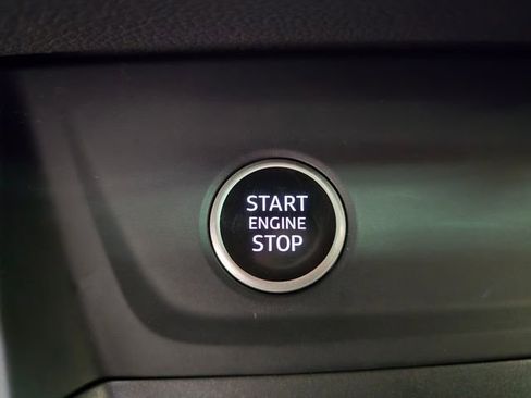 Used 2025 Audi Q3 2.0T Premium w/ Convenience Package image 25