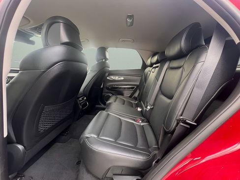 Used 2025 Genesis GV70 2.5T image 21