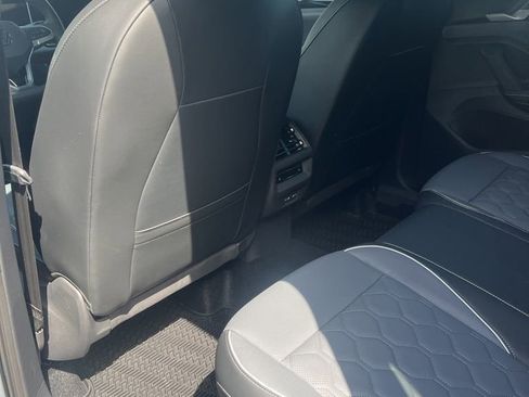 Used 2026 Volkswagen Tiguan SEL R-Line image 19