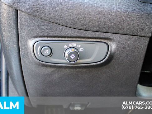 Used 2023 Chevrolet Equinox LT image 32