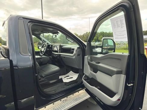 Used 2024 Ford F250 XL w/ FX4 Off-Road Package AWD/4WD image 32