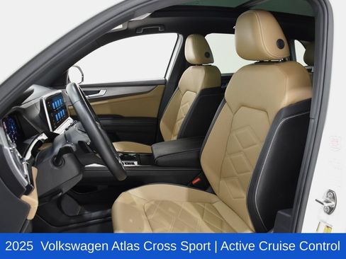 Used 2025 Volkswagen Atlas Cross Sport SE FWD image 22