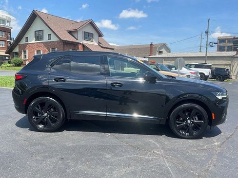 Used 2022 Buick Envision Preferred w/ Sport Touring Package FWD image 8