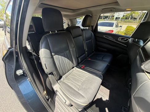 Used 2019 INFINITI QX60 Luxe w/ Sensory Package FWD image 15