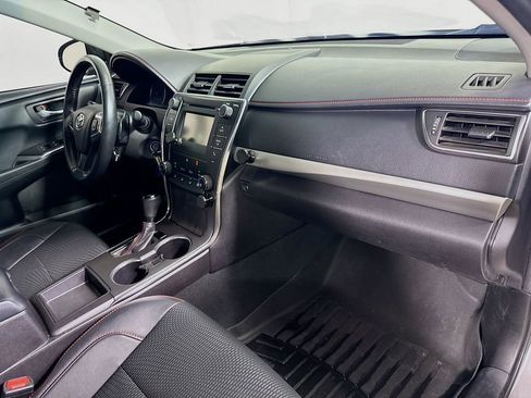 Used 2016 Toyota Camry SE image 26