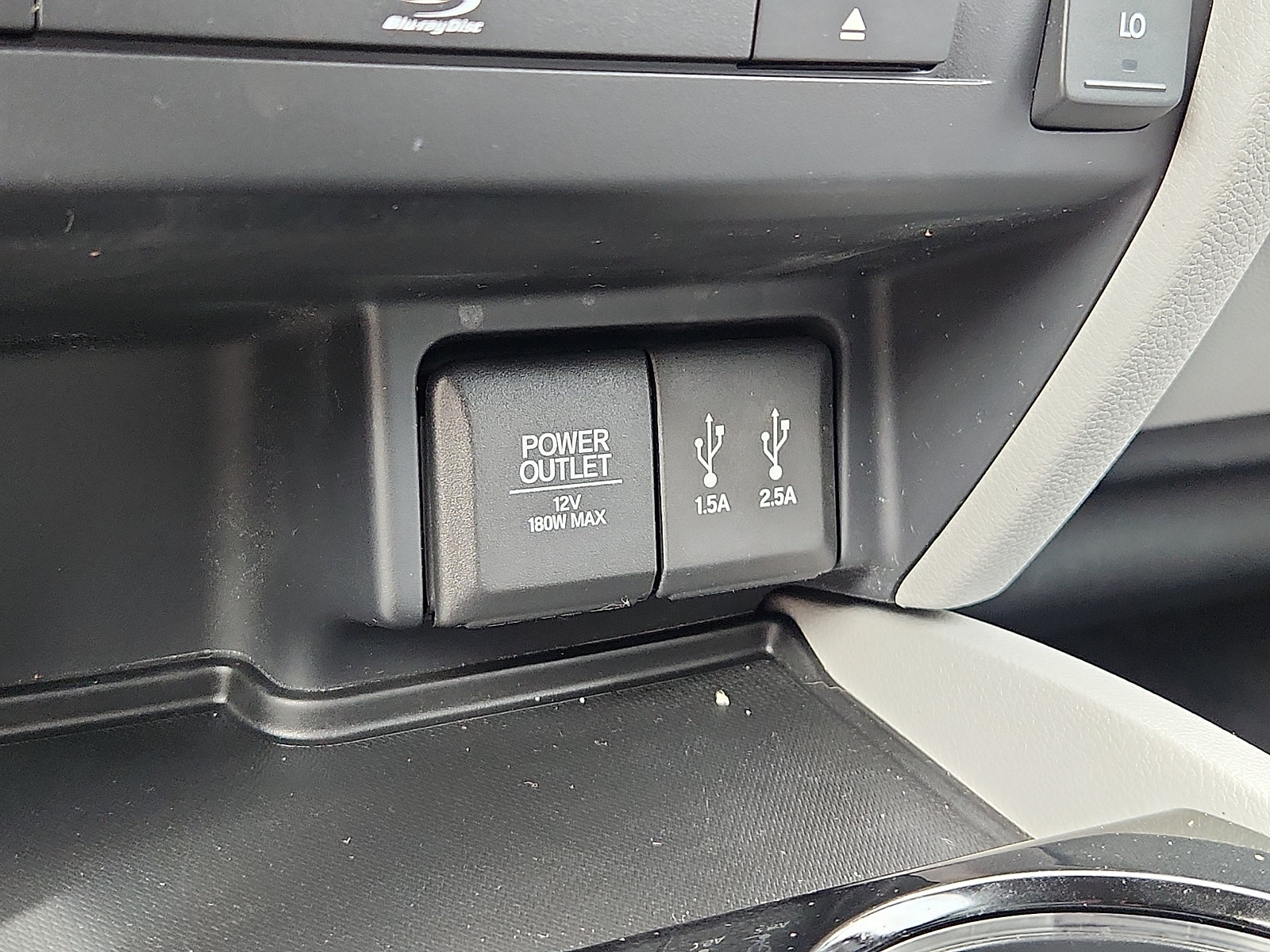 Used 2016 Honda Pilot Touring image 27