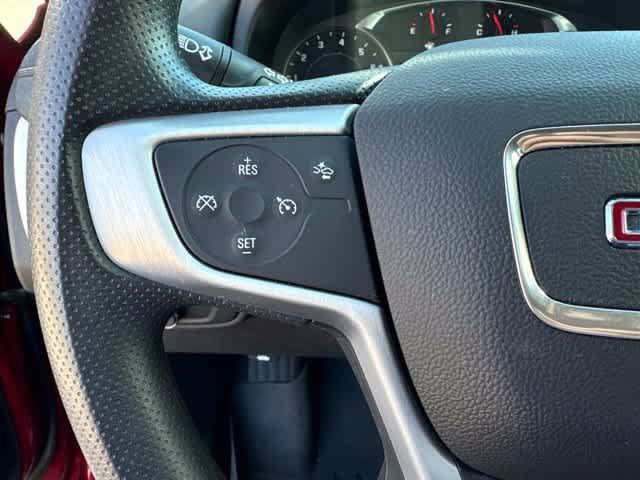 Used 2024 GMC Terrain SLE w/ Driver Convenience Package FWD image 12