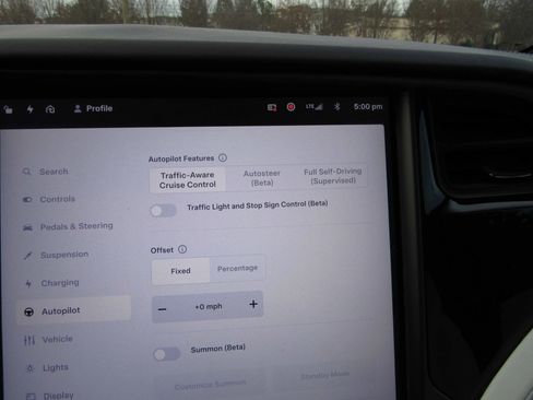 Used 2019 Tesla Model X 100D image 24