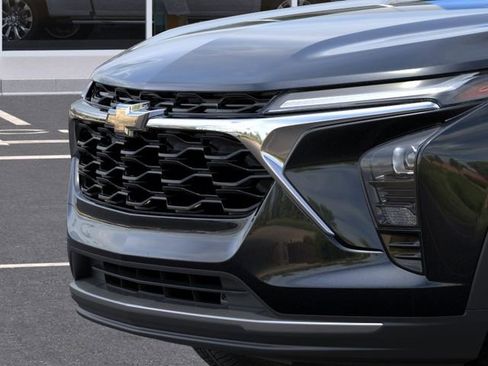 New 2026 Chevrolet Trax LT w/ Sunroof Package FWD image 16