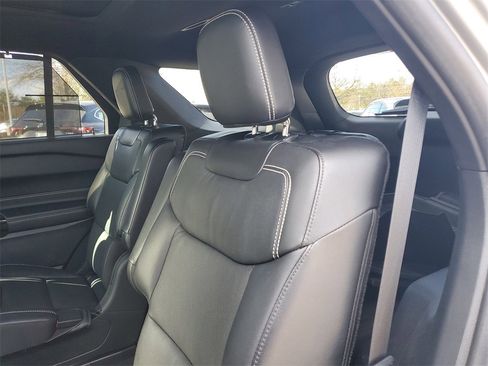 Used 2022 Ford Explorer ST w/ Equipment Group 401A image 16