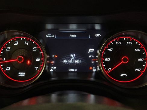 Used 2023 Dodge Charger SXT image 23