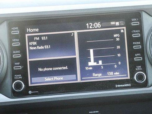 Used 2020 Toyota Tacoma TRD Off-Road image 14