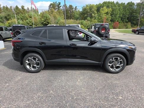 New 2026 Chevrolet Trax LT w/ Driver Confidence Package image 23