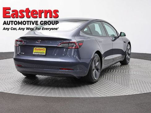 Used 2021 Tesla Model 3 Standard Range Plus RWD image 5
