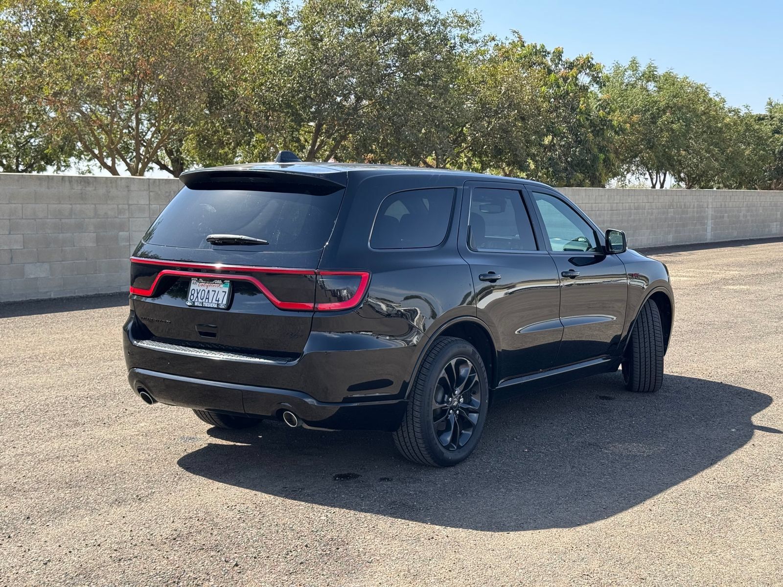 Used 2021 Dodge Durango R/T w/ Blacktop Package RWD image 3