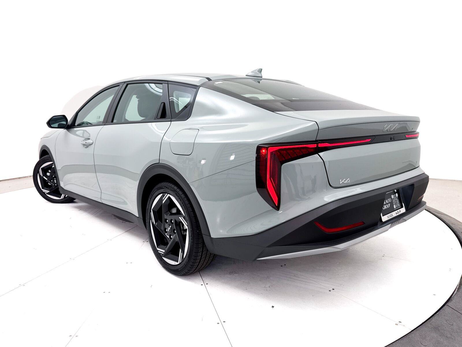Used 2026 Kia K4 EX FWD image 2