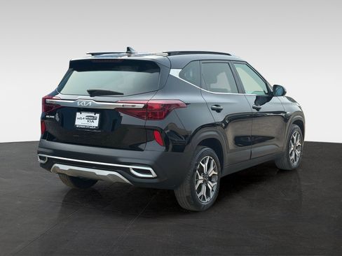 Used 2023 Kia Seltos EX AWD/4WD image 5