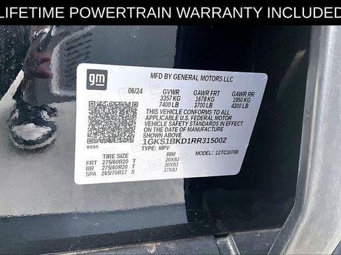 Used 2024 GMC Yukon SLT w/ SLT Luxury Package image 32