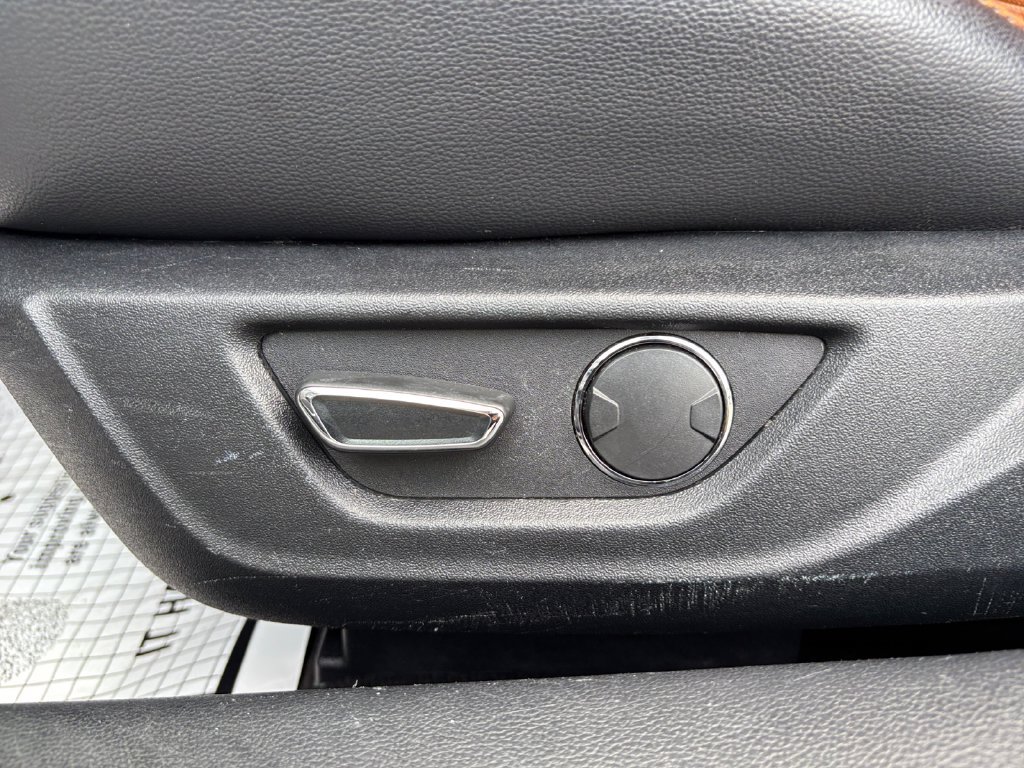 Used 2019 Ford Mustang Premium RWD image 25